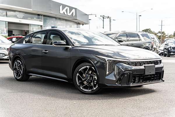 2025 Kia K4 GT-Line CL4m