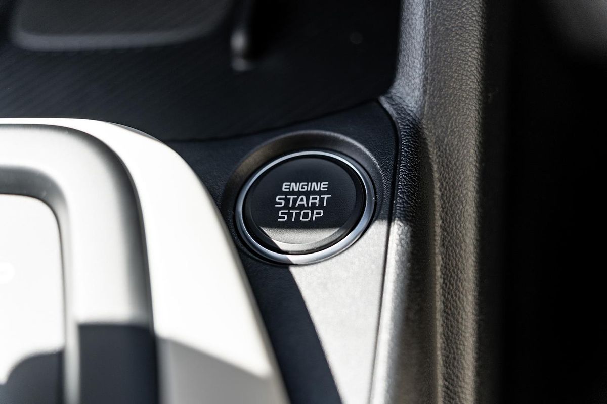 2025 Kia K4 GT-Line CL4m