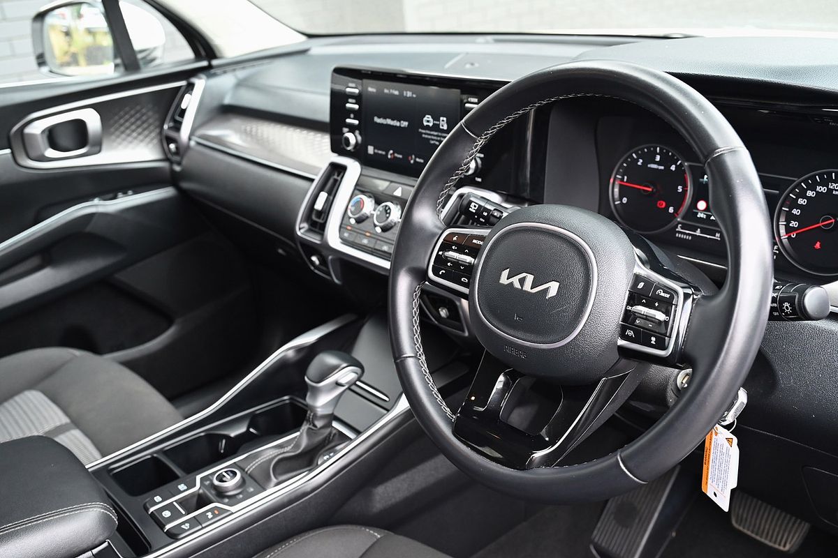 2023 Kia Sorento S MQ4