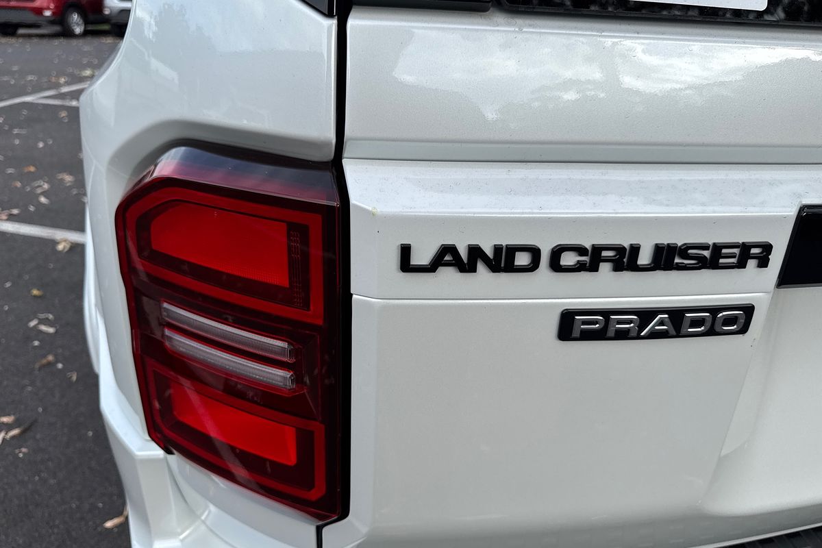 2024 Toyota Landcruiser Prado Kakadu GDJ251R