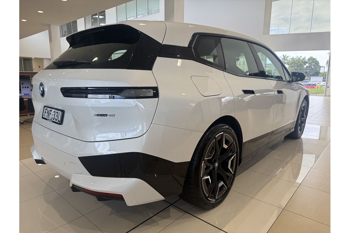 2022 BMW iX xDrive40 Sport I20