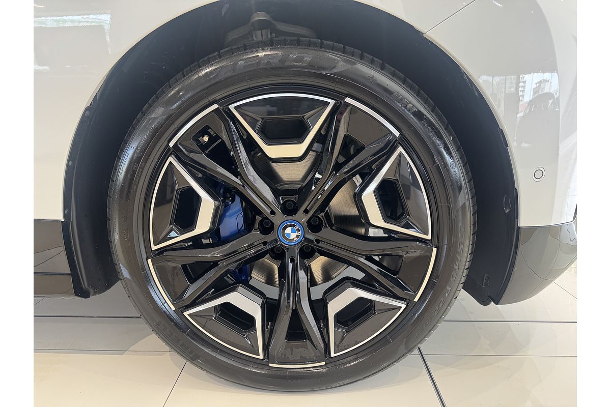 2022 BMW iX xDrive40 Sport I20