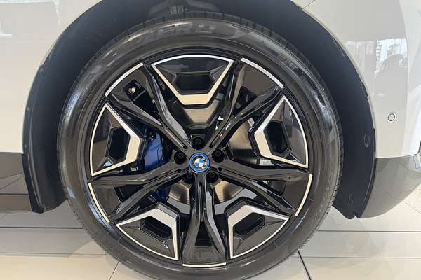 2022 BMW iX xDrive40 Sport I20
