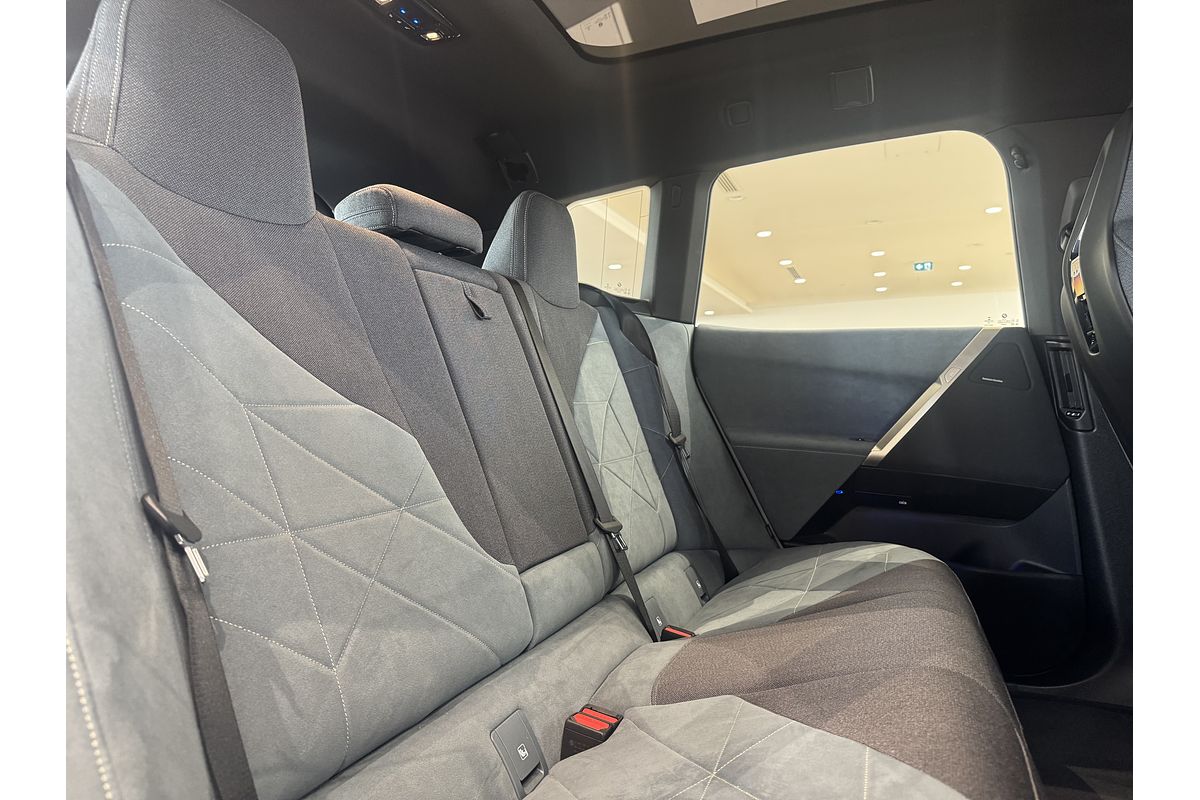 2022 BMW iX xDrive40 Sport I20
