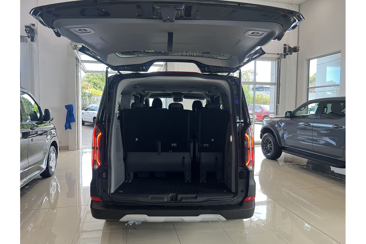 2024 Ford Tourneo Active AV SWB