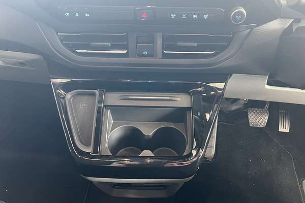 2024 Ford Tourneo Active AV SWB