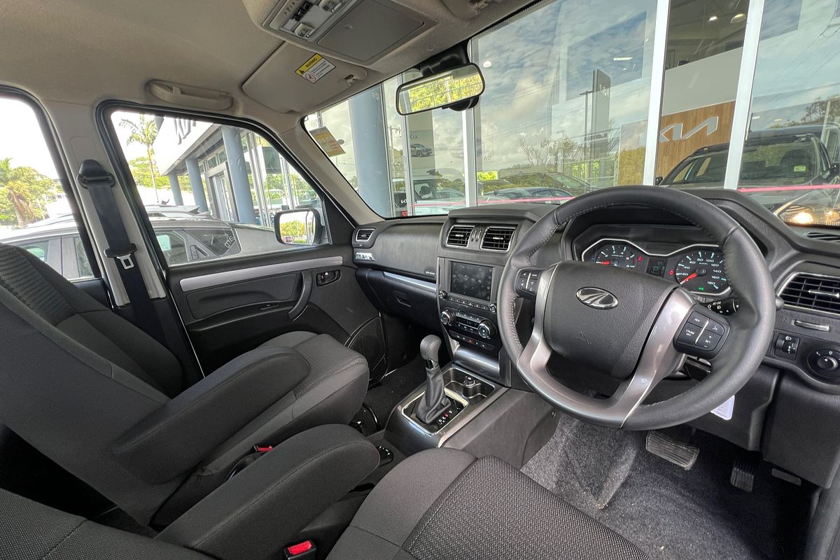 2022 Mahindra PIK-UP S11 4X4