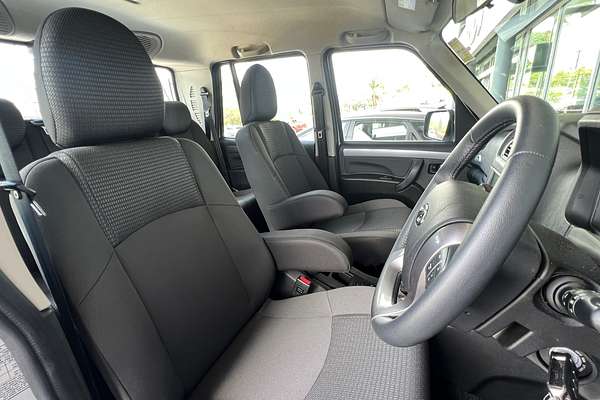 2022 Mahindra PIK-UP S11 4X4