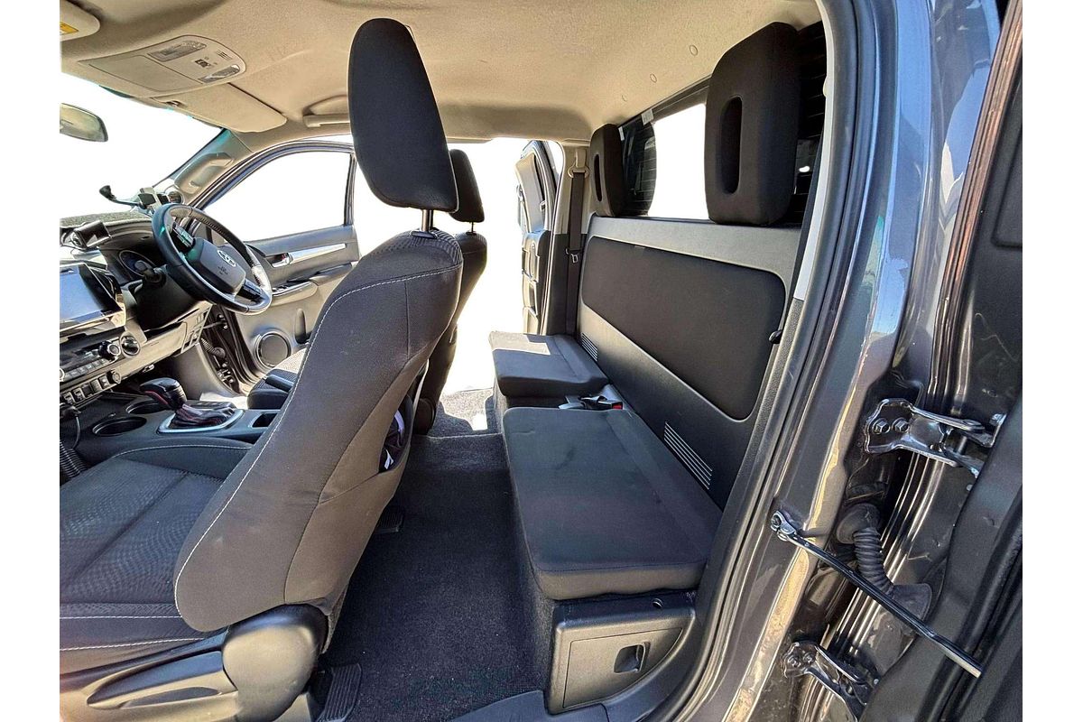 2019 Toyota Hilux SR5 GUN126R 4X4
