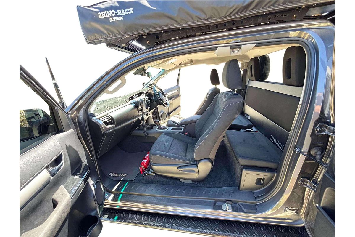 2019 Toyota Hilux SR5 GUN126R 4X4