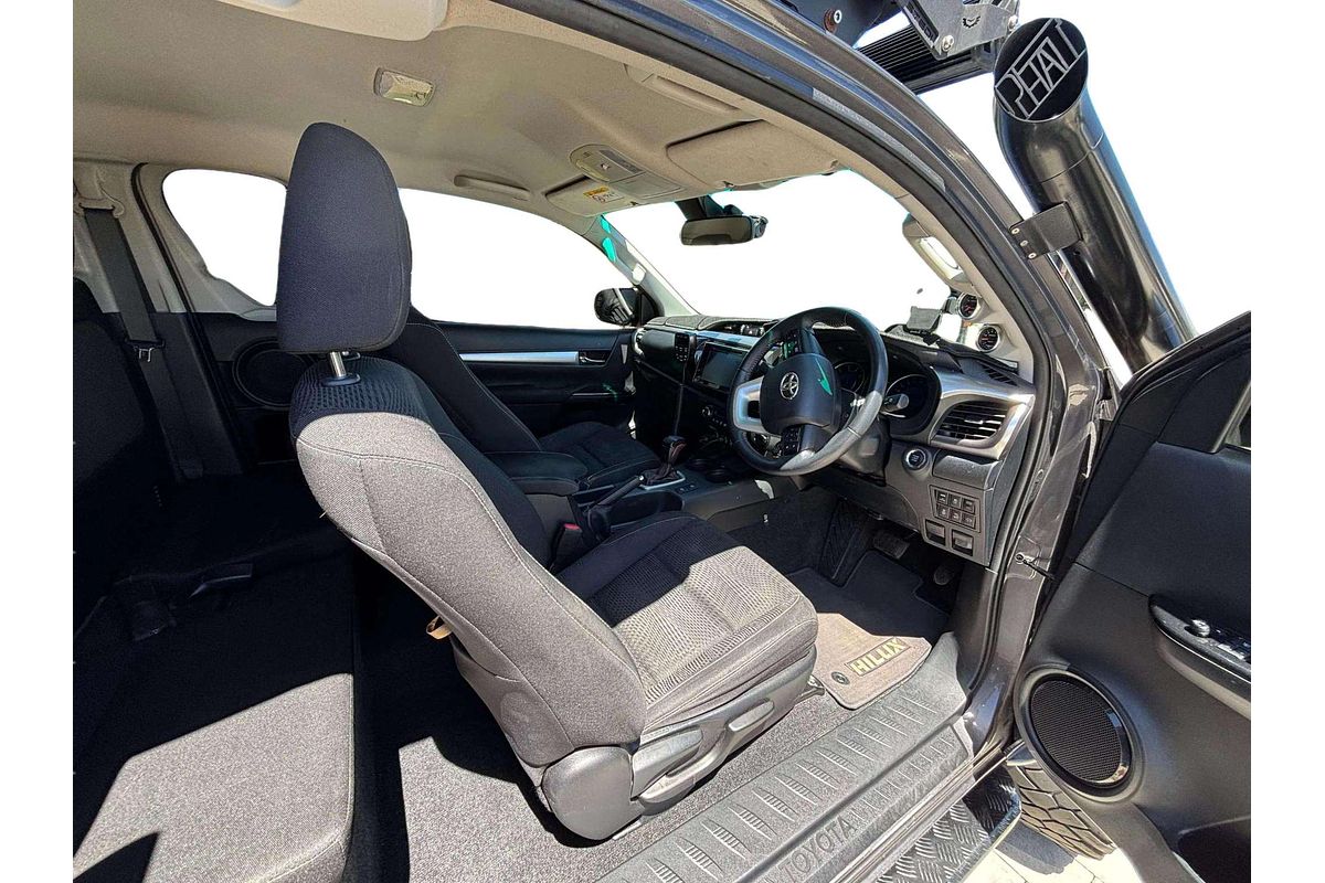 2019 Toyota Hilux SR5 GUN126R 4X4