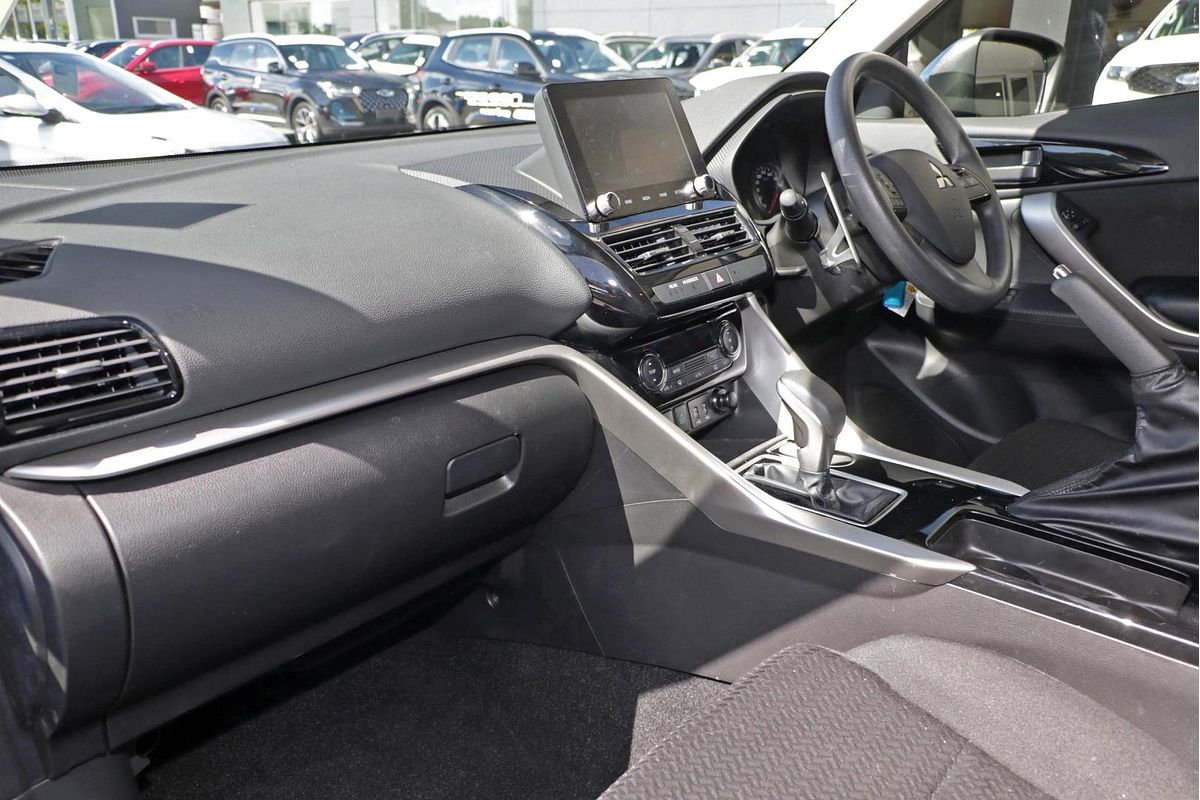 2024 Mitsubishi Eclipse Cross ES YB