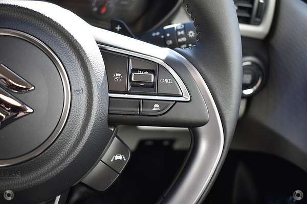 2024 Suzuki Swift Hybrid GLX UZ