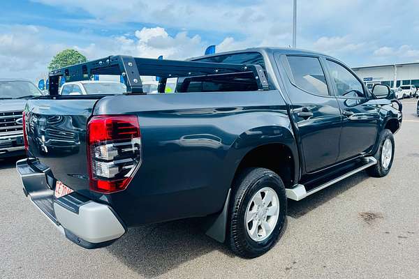 2022 Mitsubishi Triton GLX MR 4X4