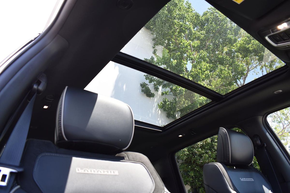 2024 RAM 1500 Laramie Sport RamBox DT 4X4 SWB