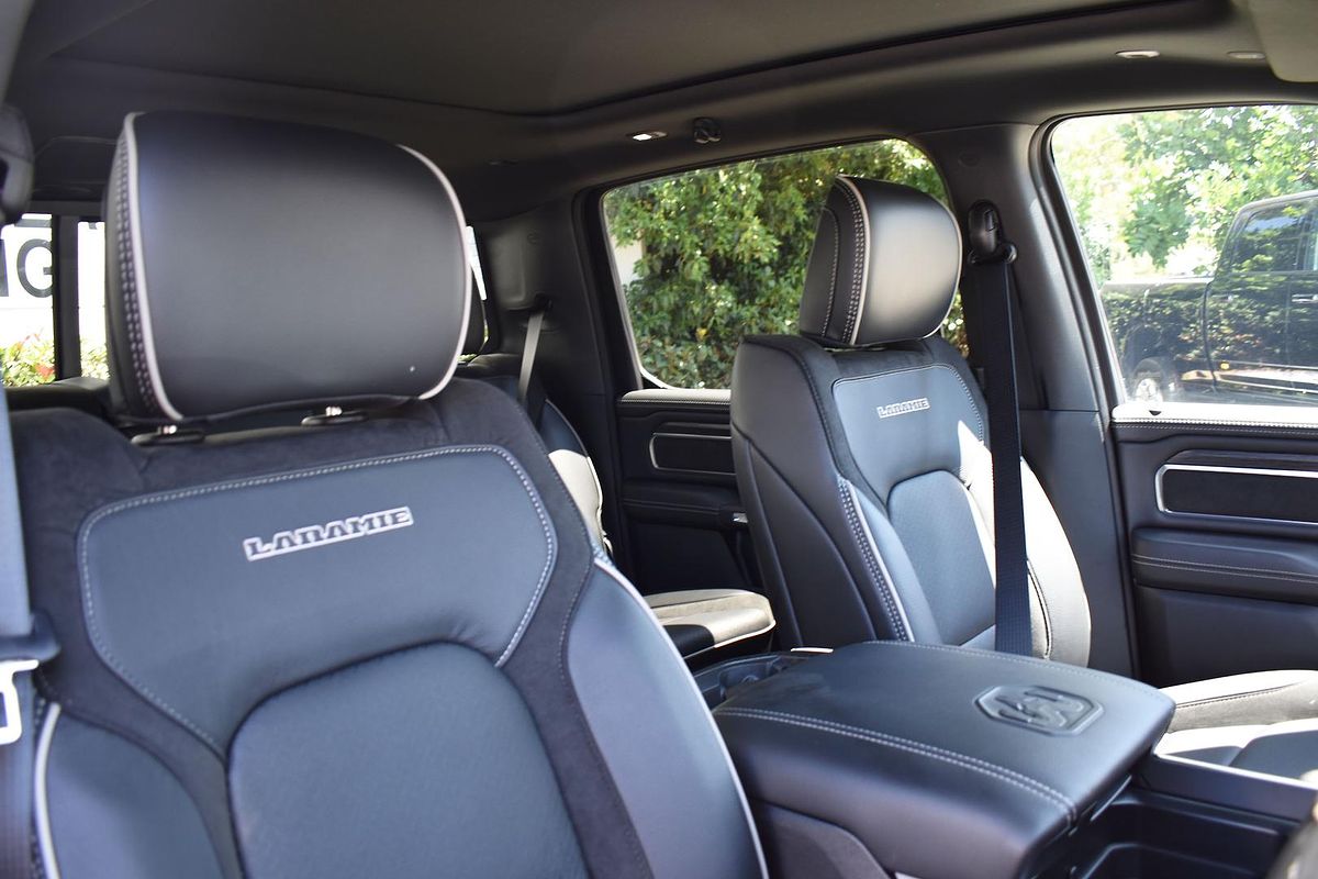 2024 RAM 1500 Laramie Sport RamBox DT 4X4 SWB