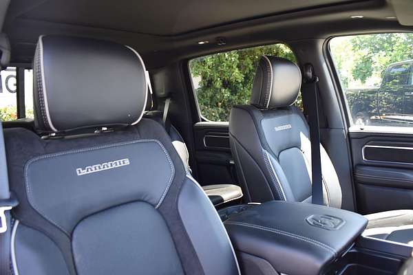 2024 RAM 1500 Laramie Sport RamBox DT 4X4 SWB