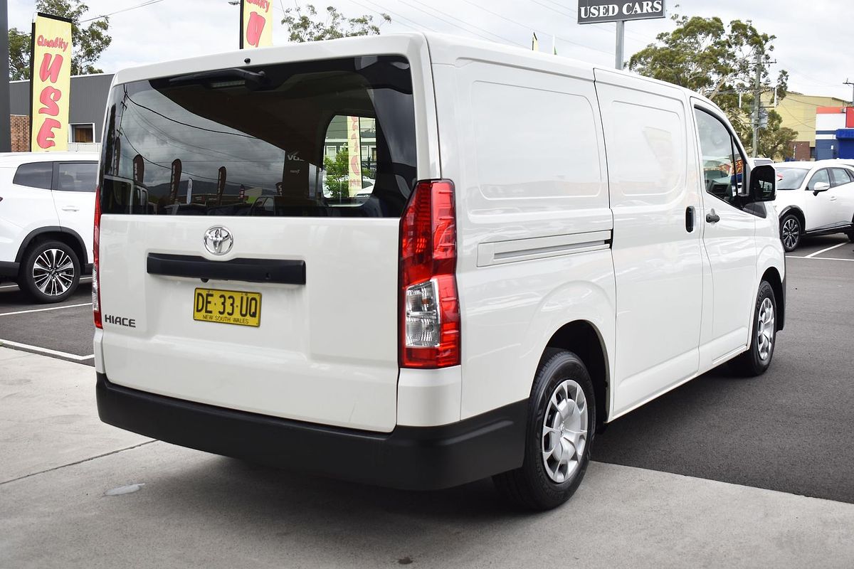 2022 Toyota Hiace GDH300R LWB