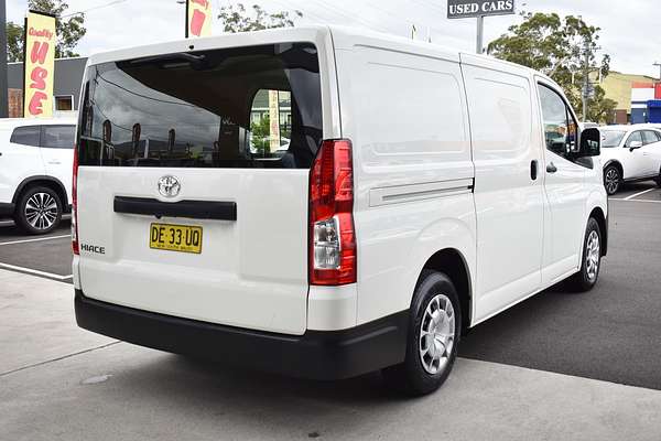 2022 Toyota Hiace GDH300R LWB