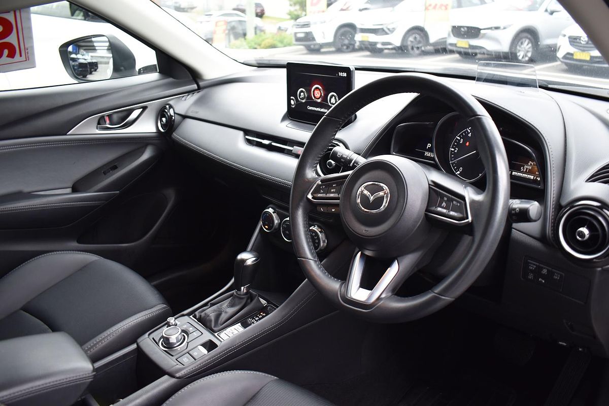 2022 Mazda CX-3 sTouring DK
