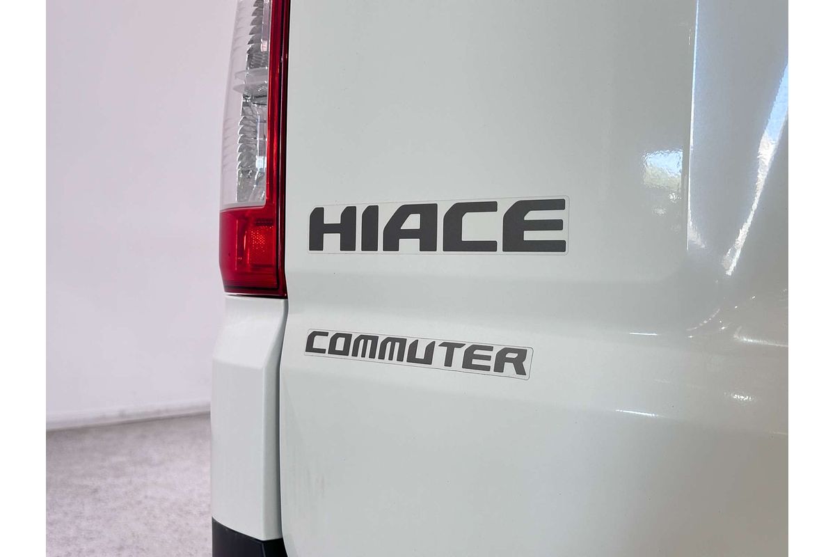 2022 Toyota Hiace Commuter GDH322R