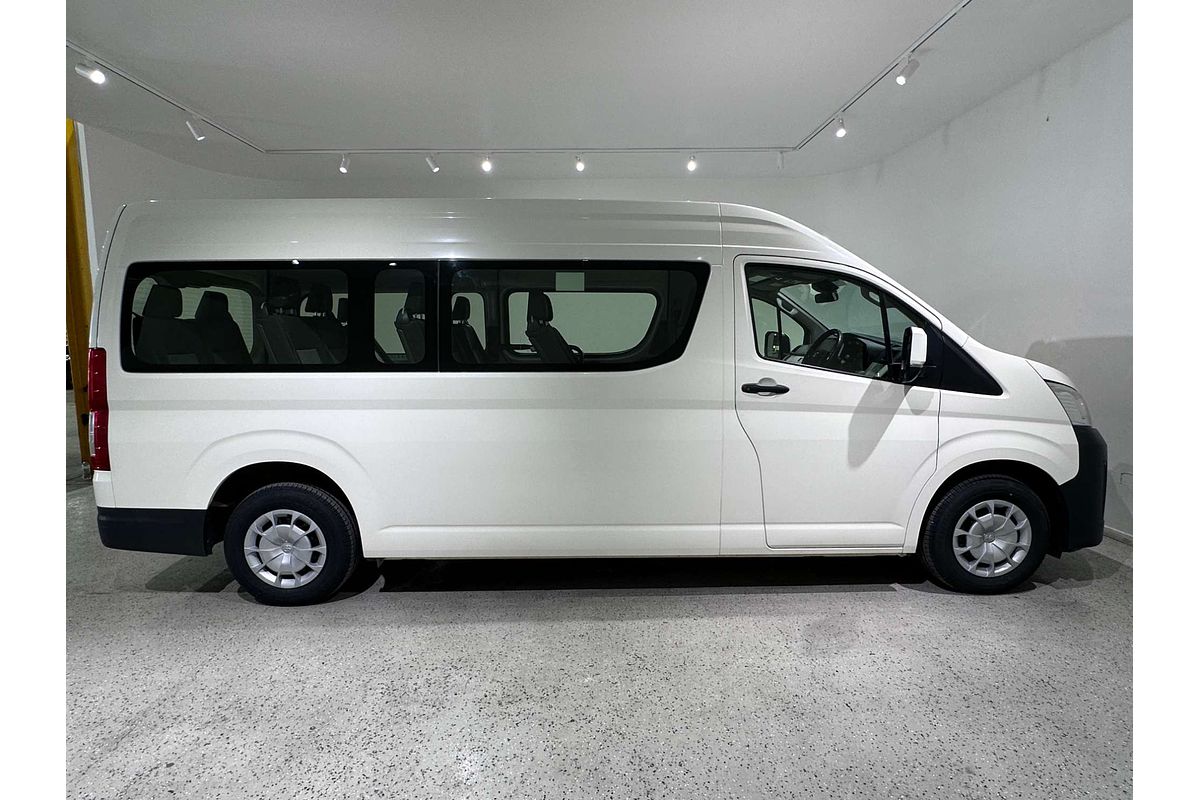 2022 Toyota Hiace Commuter GDH322R