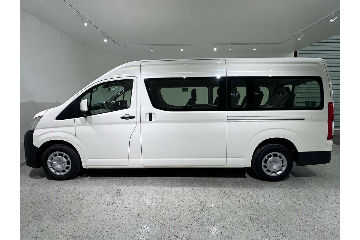 2022 Toyota Hiace Commuter GDH322R