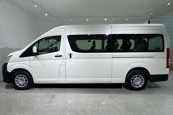 2022 Toyota Hiace Commuter GDH322R