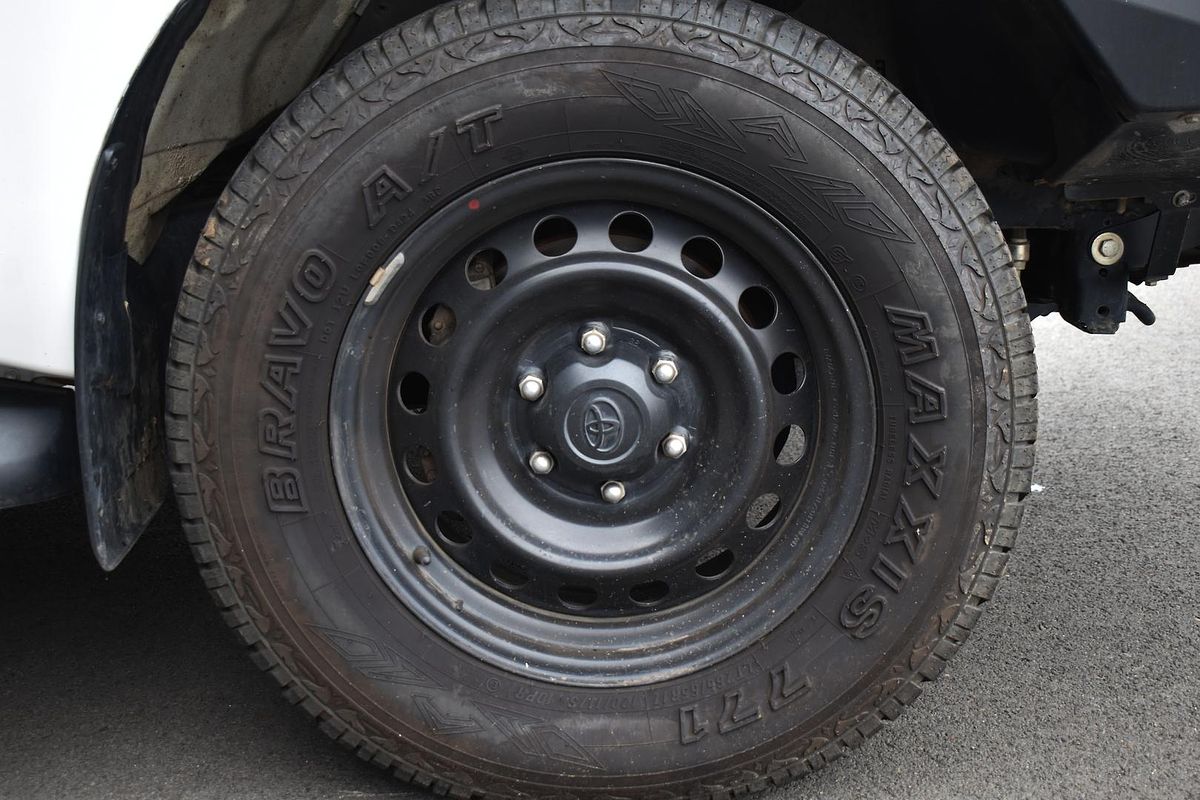 2021 Toyota Hilux SR GUN126R 4X4