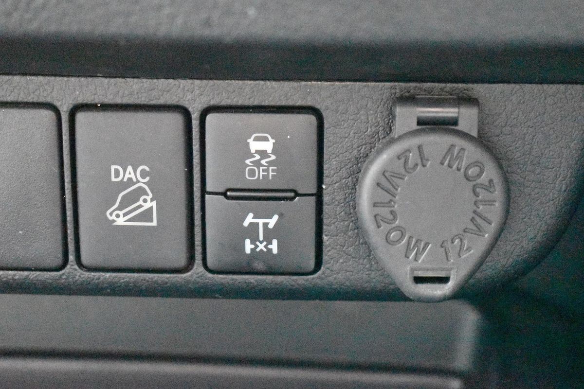 2021 Toyota Hilux SR GUN126R 4X4