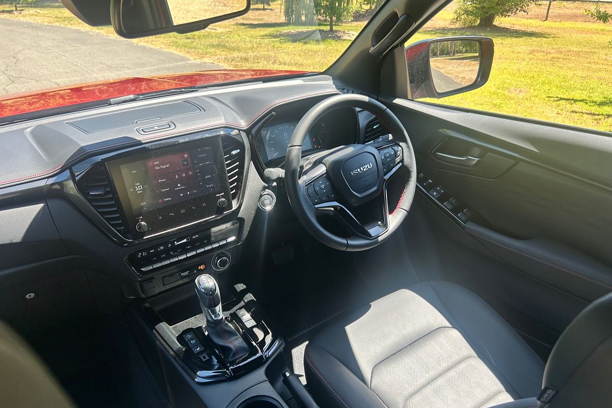 2024 Isuzu D-MAX X-TERRAIN 4X4