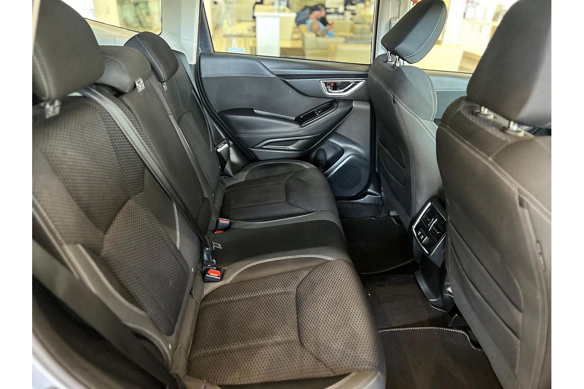 2022 Subaru Forester Hybrid L S5