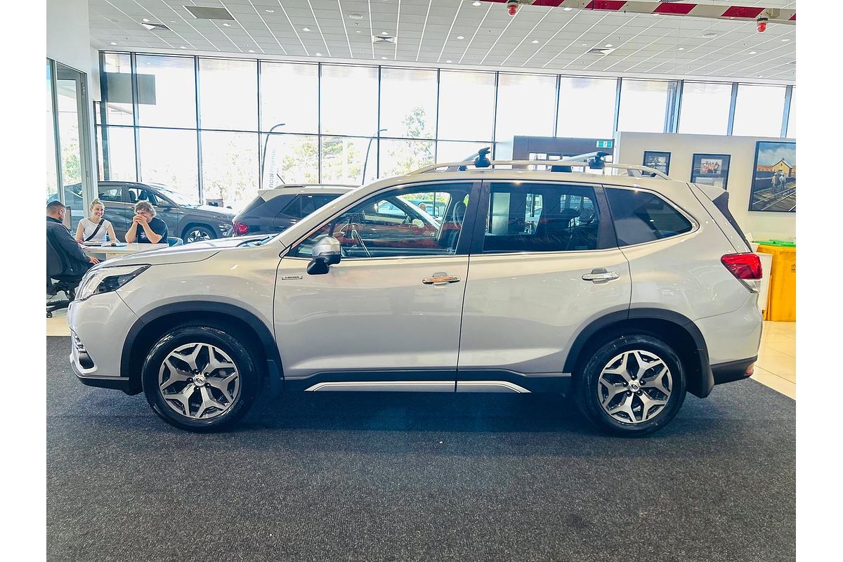 2022 Subaru Forester Hybrid L S5