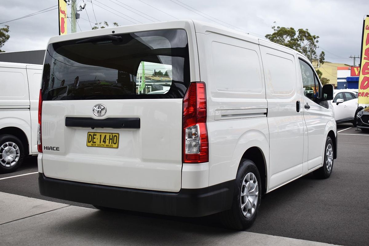 2022 Toyota Hiace GDH300R LWB