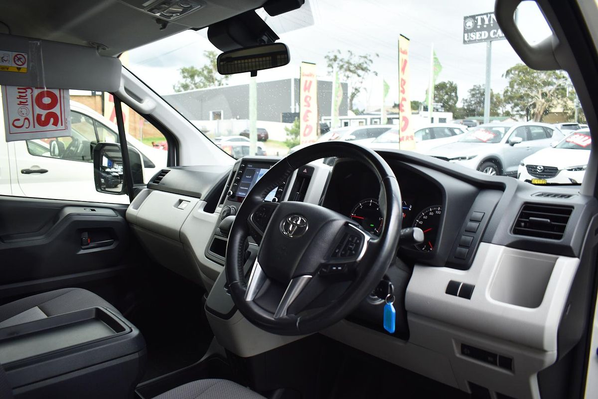 2022 Toyota Hiace GDH300R LWB