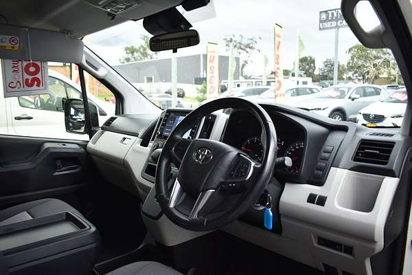 2022 Toyota Hiace GDH300R LWB