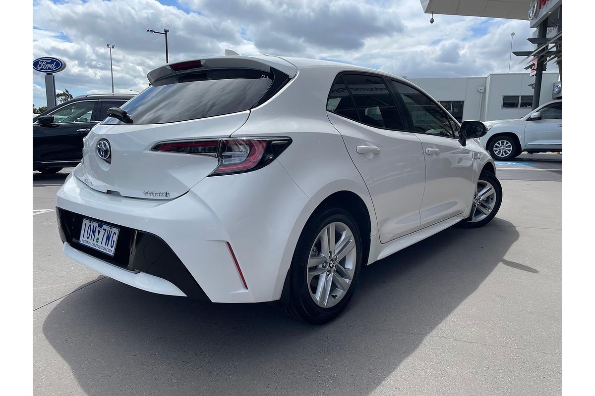 2018 Toyota Corolla SX Hybrid ZWE211R