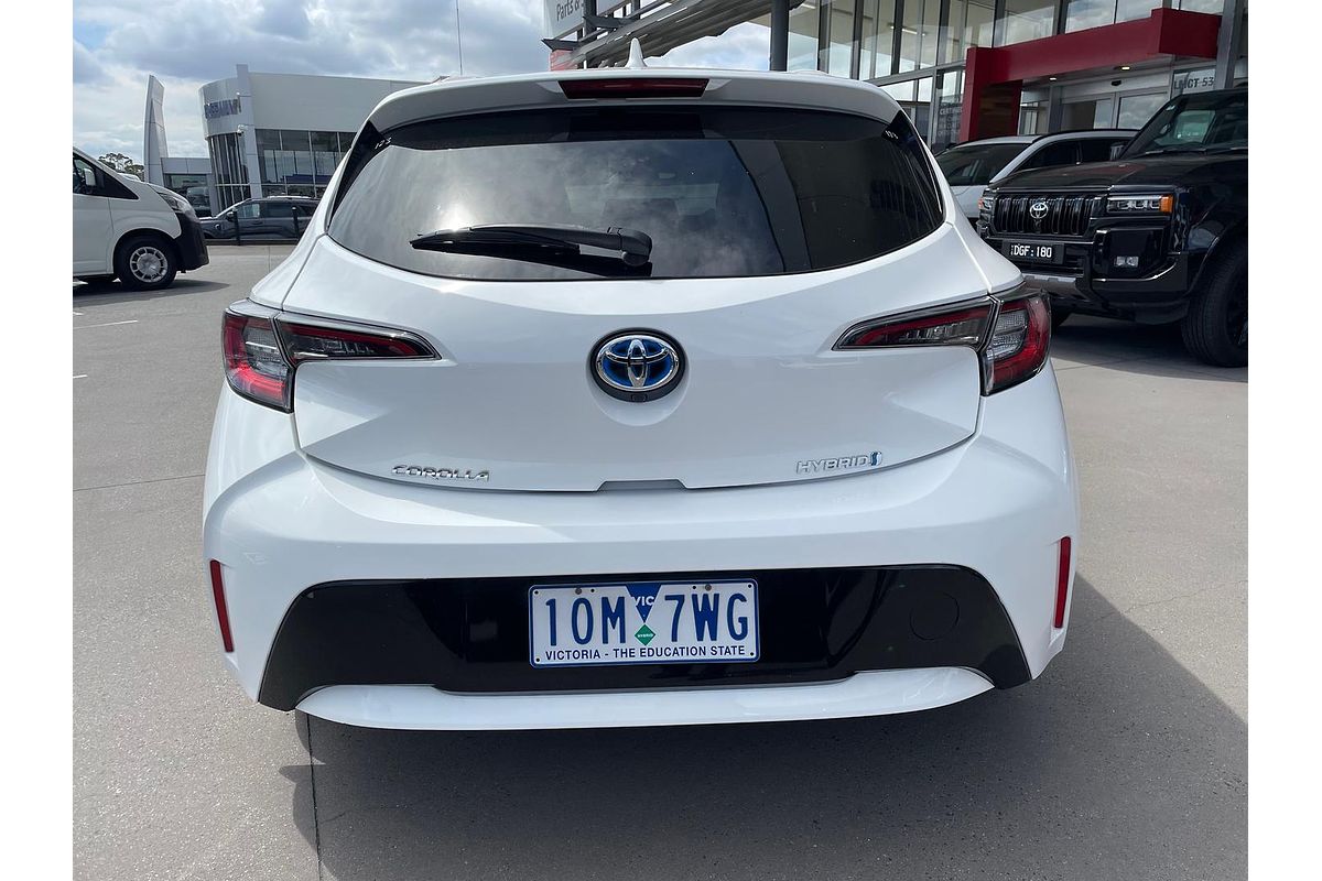 2018 Toyota Corolla SX Hybrid ZWE211R