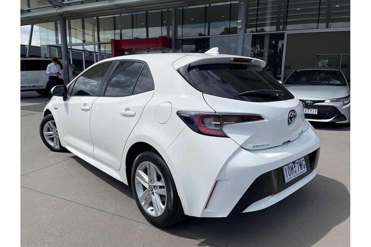 2018 Toyota Corolla SX Hybrid ZWE211R