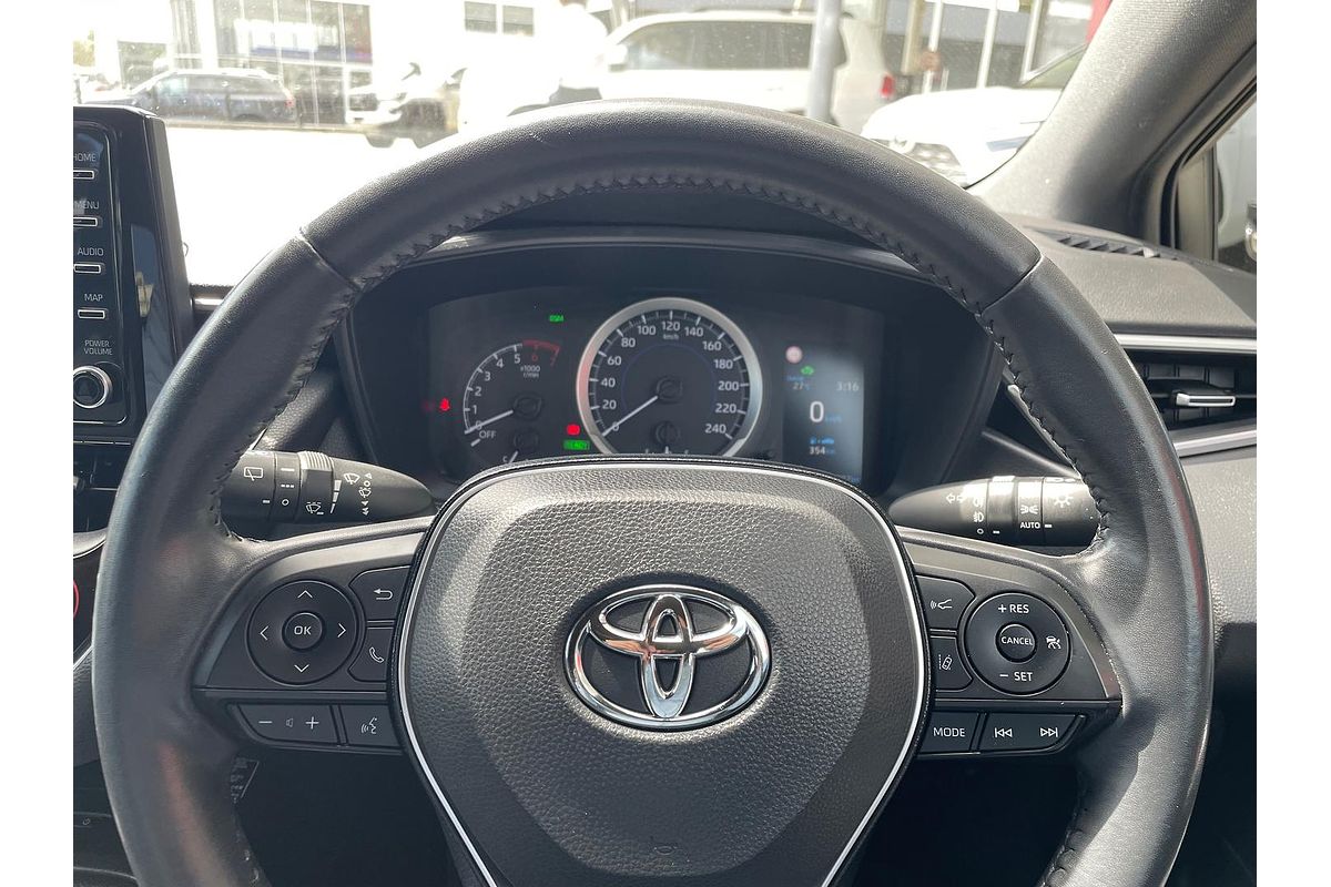 2018 Toyota Corolla SX Hybrid ZWE211R