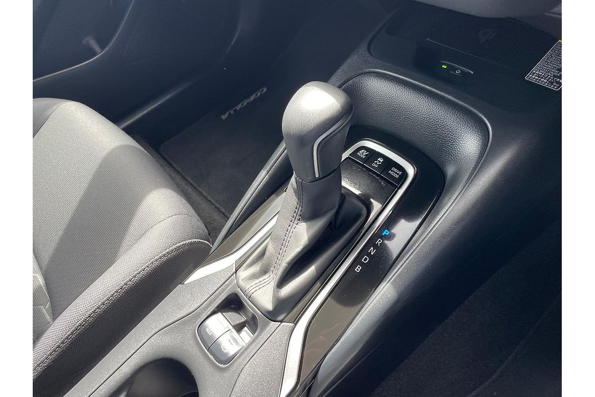 2018 Toyota Corolla SX Hybrid ZWE211R