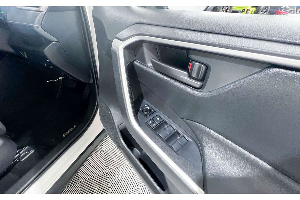 2020 Toyota RAV4 GX AXAH54R