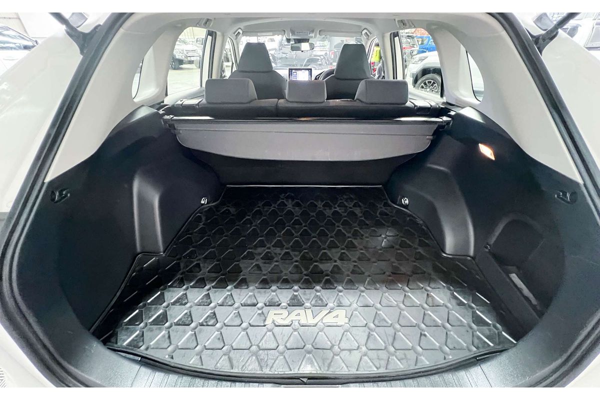 2020 Toyota RAV4 GX AXAH54R