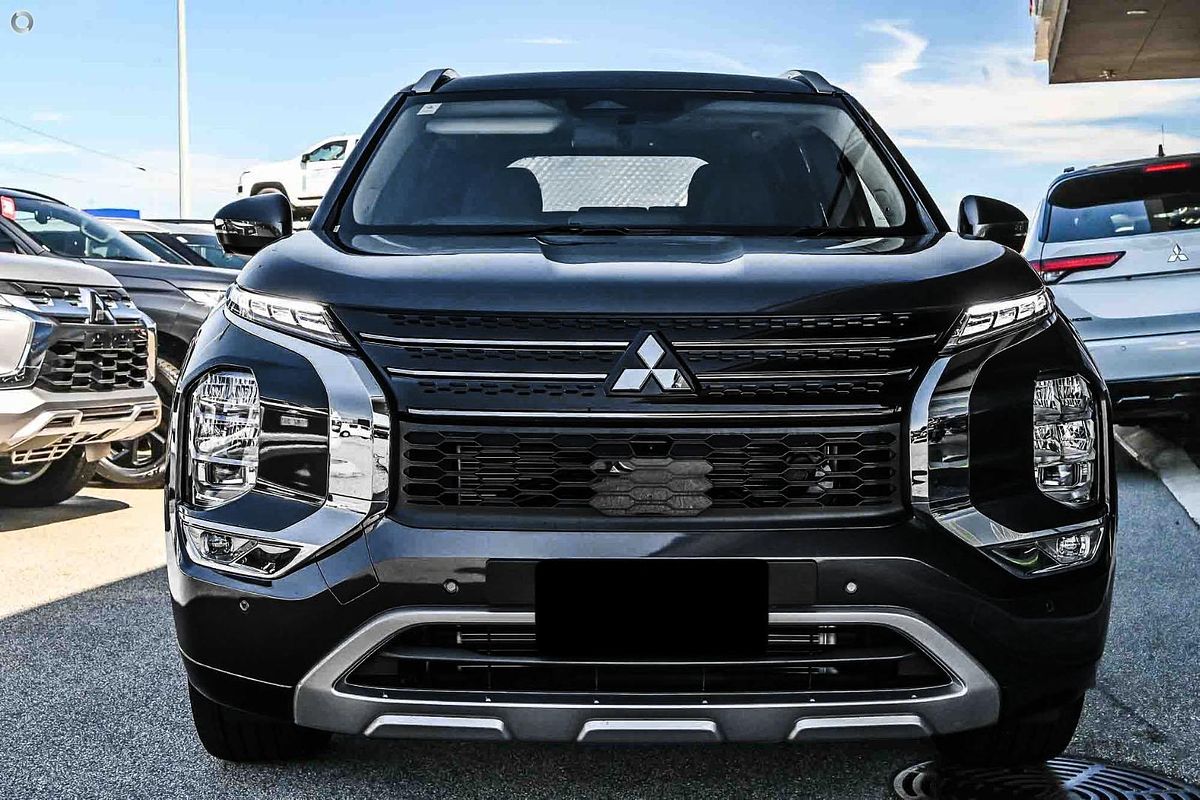 2024 Mitsubishi Outlander Exceed ZM