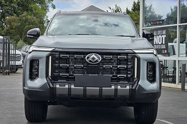 2025 LDV D90 Executive SV9A