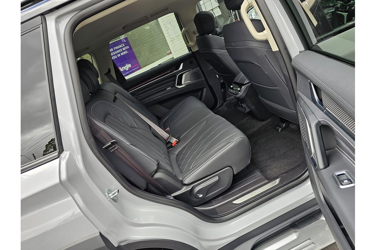 2025 LDV D90 Executive SV9A
