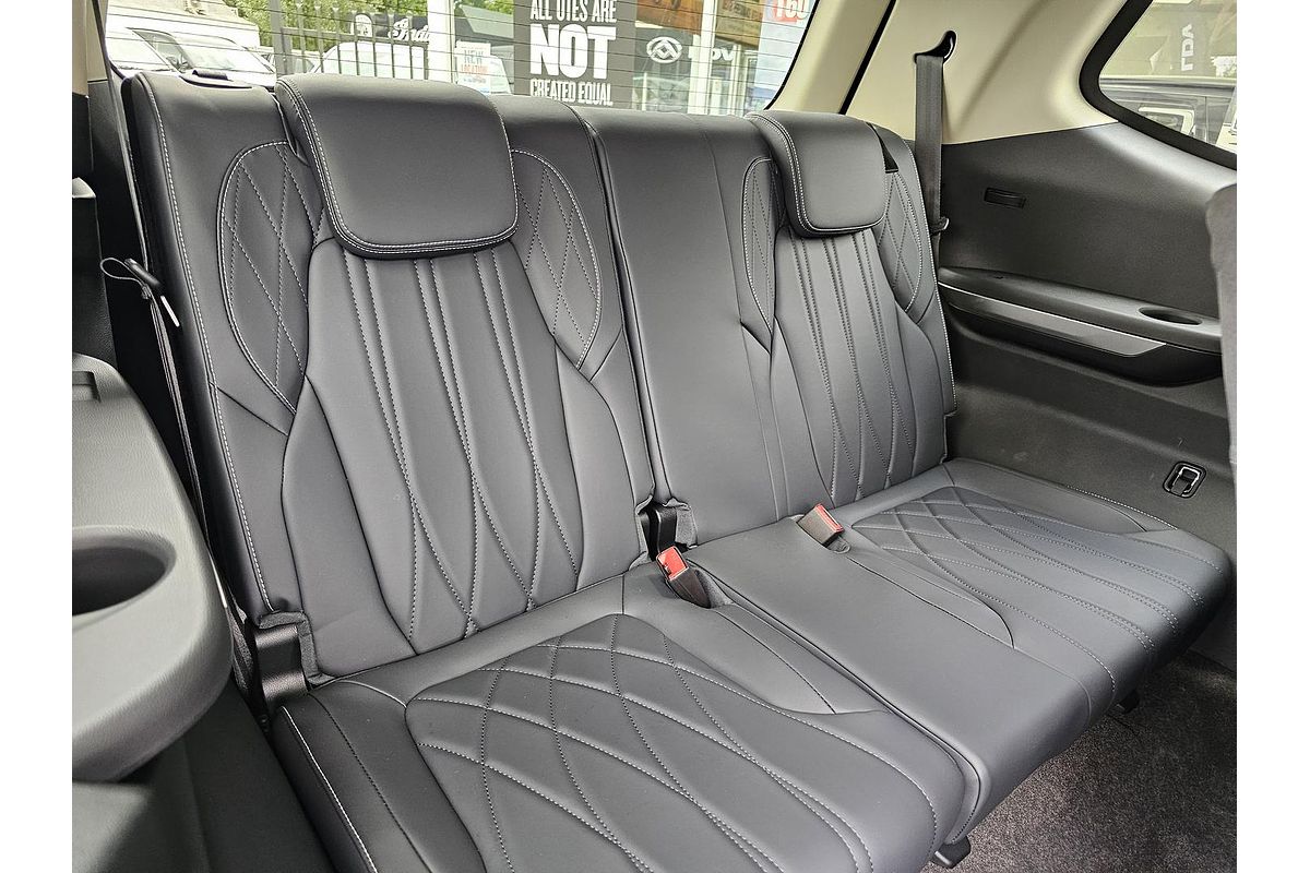2025 LDV D90 Executive SV9A