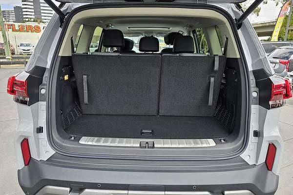 2025 LDV D90 Executive SV9A