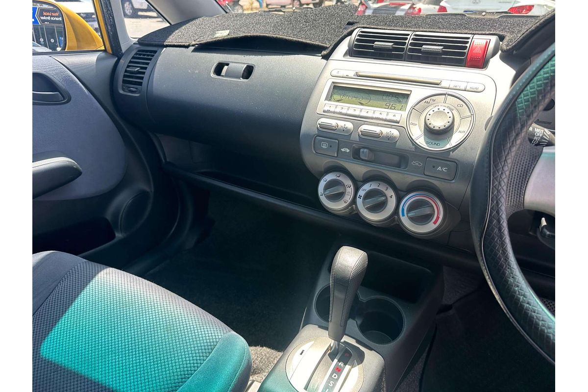 2006 Honda Jazz GLi GD