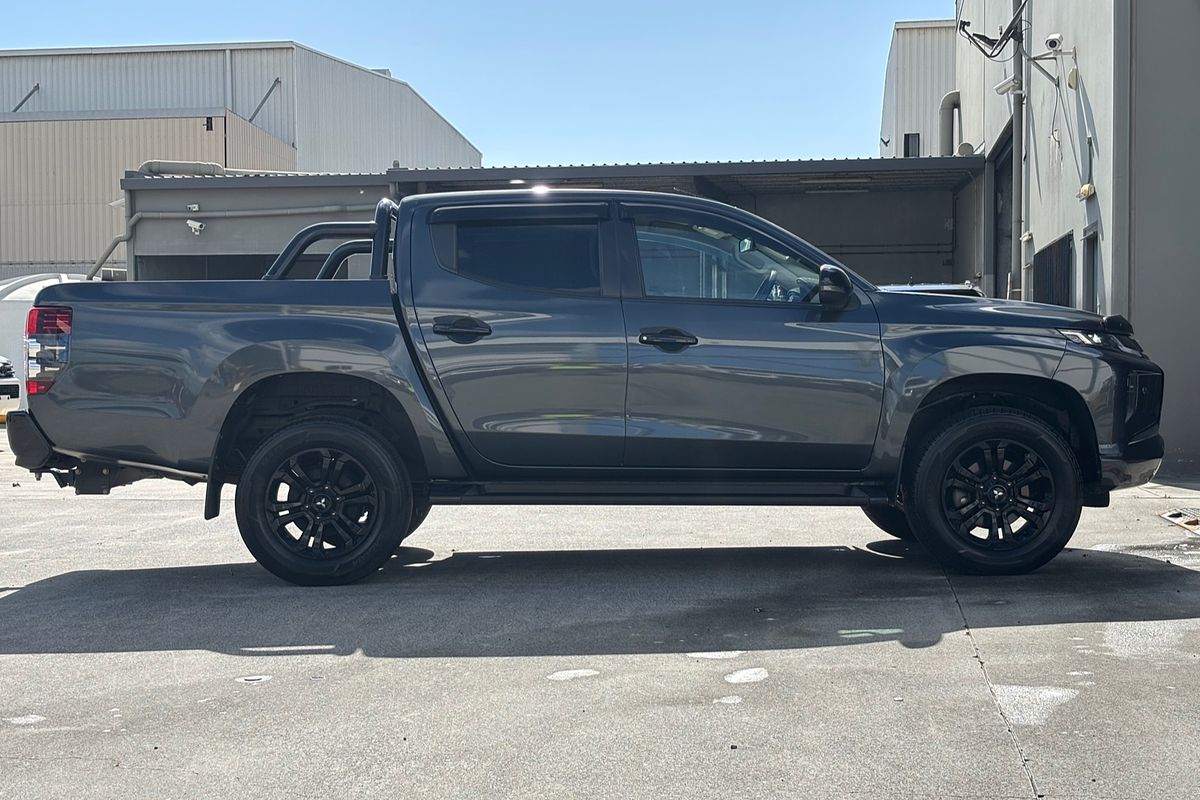 2022 Mitsubishi Triton GSR MR 4X4